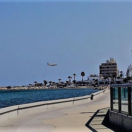 Capri Sea View One Bedroom Larnaca Exterior photo